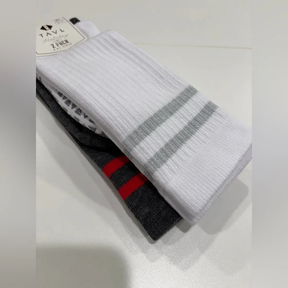 Tavi Kai Grip Socks 2 Pack Grey and Red White NWT Crew Stripe Non-Slip Medium